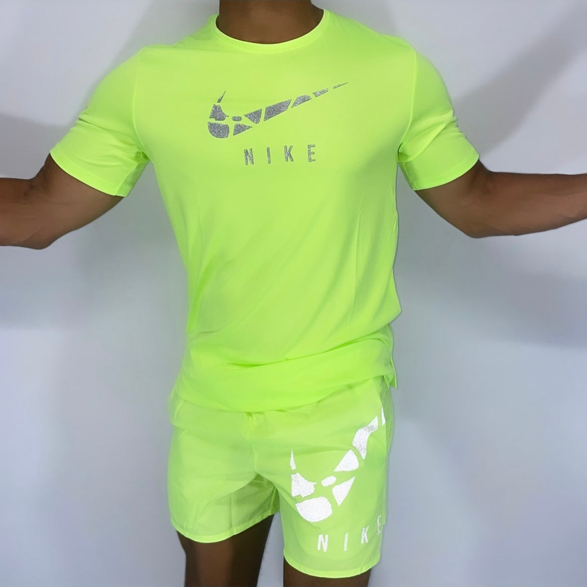 Nike Graphic Shorts - Volt Yellow